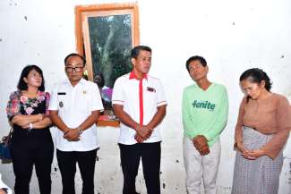 Pemkab Samosir Takziah, Tegaskan Isu Ekonomi Tak Terkait Kematian Warga