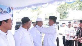Wabup Wahyu Sagala Lepas Calon Jamaah Haji Ikuti Manasik di Medan