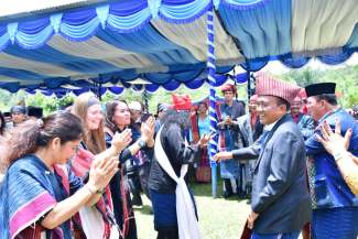 Mangalahat Horbo Warnai Hari Kedua Mangase Taon di Samosir