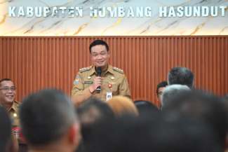 Bupati Humbahas Evaluasi Perdana Kinerja Eselon III