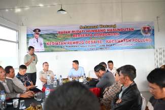 Bupati Oloan Nababan Gelar Rembug Pembangunan Bersama Kepala Desa se-Kecamatan Pollung