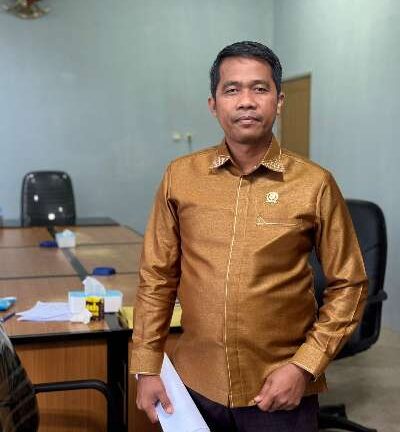 Ahmad Sarwani Minta Pemerintah Perhatikan Petani Karet di Kalsel