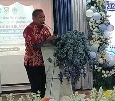 Kadisdik Balangan Motivasi Lulusan Kelas VI SDN Paringin Selatan Angkatan XIII