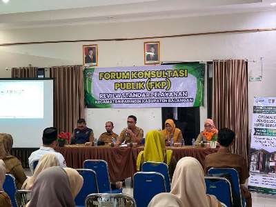 Camat Paringin Tegaskan Pentingnya Review Standar Pelayanan
