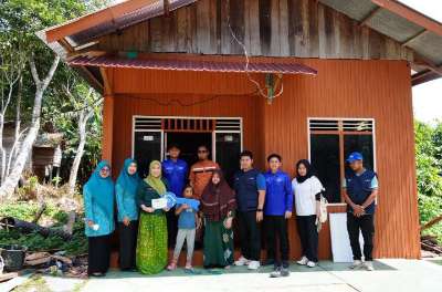 Sri Huriyati Hadi Apresiasi Program Bedah Rumah di Balangan