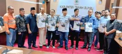 DPRD Tanah Bumbu Desak Sanksi Pidana Perusahaan Polusi
