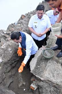 Wamenkes Letakkan Batu Pertama Cathlab RSUD Hadrianus Sinaga