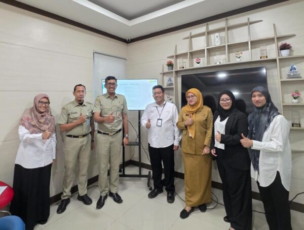 PLN UID Jakarta Raya Perkuat Transformasi Layanan Digital, UP3 Pondok Kopi Berikan Apresiasi Pelanggan Melalui Program NGEBUT 2026