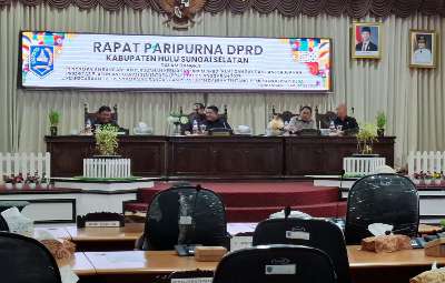 Pemkab HSS Sampaikan Ranperda Pilkades Terbaru di DPRD