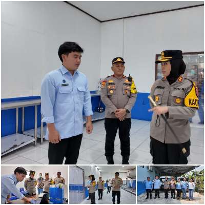 Kapolres Gunung Mas Tinjau SPPG Kemala Bhayangkari Tumbang Empas