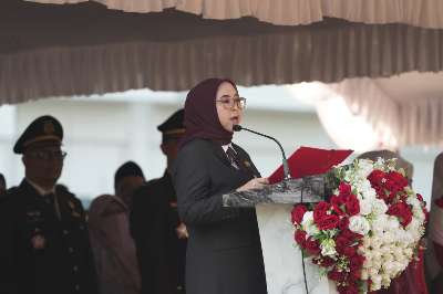 Ketua DPRD Balangan Hj Lindawati Bacakan Teks Proklamasi