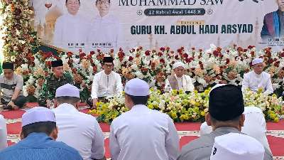 Wabup Balangan Akhmad Fauzi Hadiri Maulid Nabi di Masjid