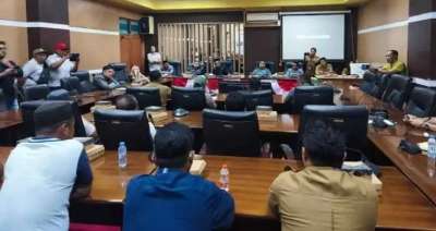 Warga Sebamban Baru Tuntut Pekerjaan di Pelabuhan PT BIB