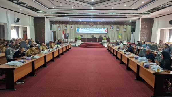 Banggar DPRD HSS Bahas APBD Perubahan 2026
