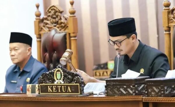 DPRD Tanah Bumbu Setujui Raperda Perubahan APBD 2026 Lanjut Pembahasan