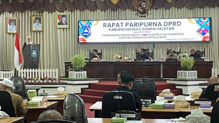 Fraksi DPRD HSS Sampaikan Pandangan Umum Ranperda Pilkades