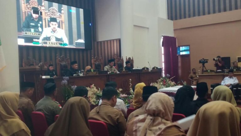 DPRD Tanah Bumbu Sahkan Tiga Raperda Pilkades Hingga Pajak