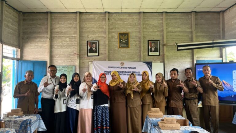 Tim PGSD ULM Latih Mitigasi Banjir Web Siaga di Batola