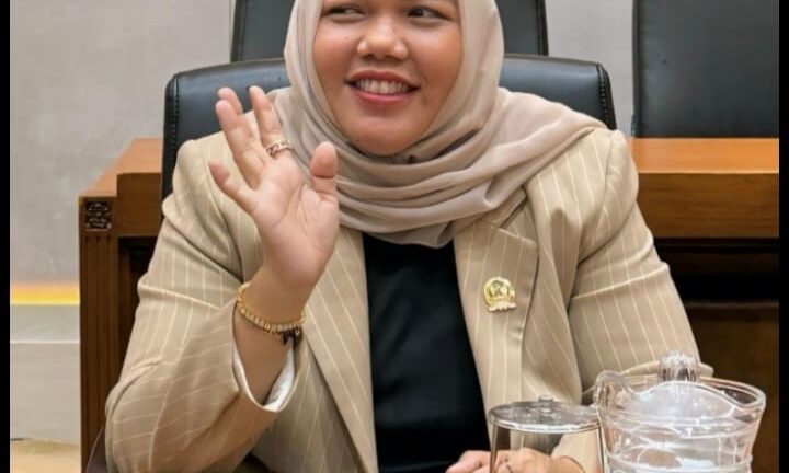 DPR RI Mariana Sentil Krisis Air PTAM Bandarmasih