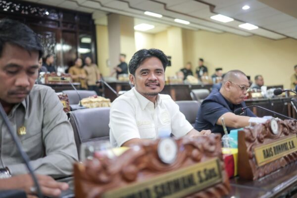 Rais Ruhayat Tuntut Kompensasi Pelanggan PTAM Bandarmasih