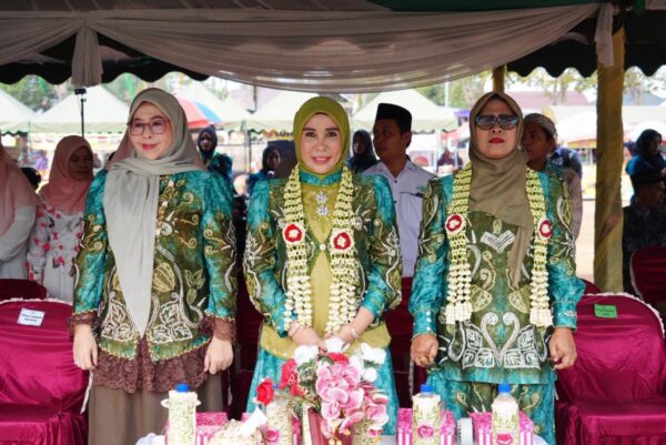 Sri Huriyati dan Linda Wati Dukung MTQ XIX Balangan