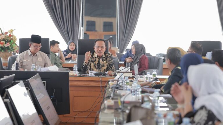 Komisi II DPRD Kalsel Minta BLUD SMK Fokus Keterampilan Siswa