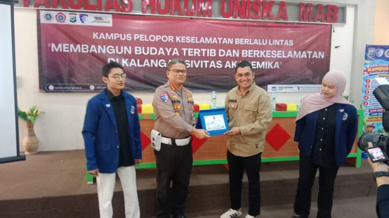 Ditlantas Polda Kalsel Edukasi Keselamatan Berkemudi di FH
