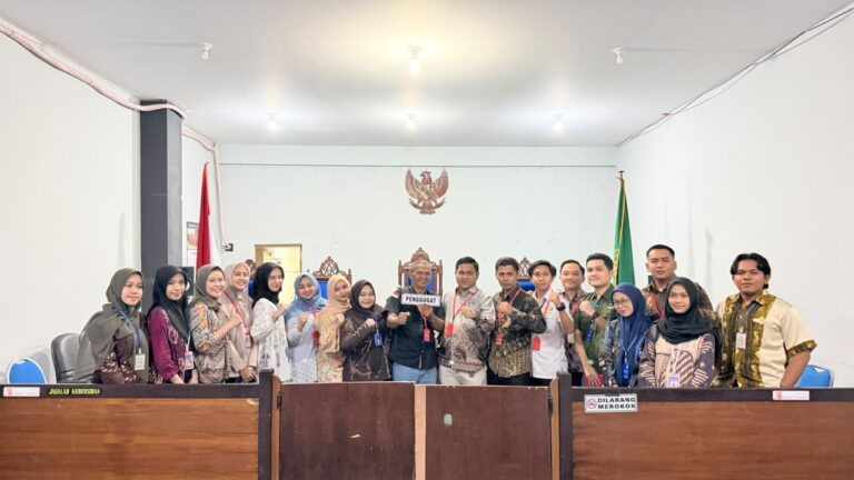 Forkot Serahkan 12 Alat Bukti Gugatan PLN di PTUN Banjarmasin